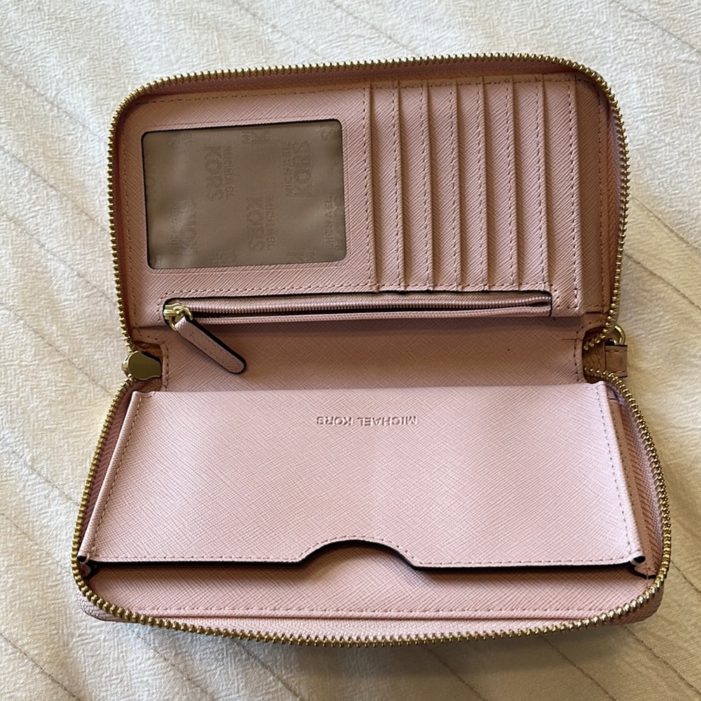 Michael kors wallet - Picture 4 of 4